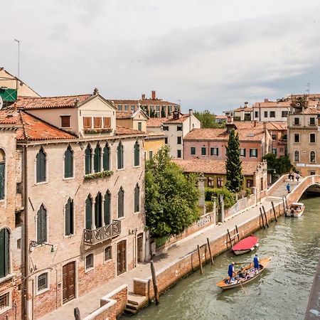 Carmini Canal View And Balcony With Lift Venice Luaran gambar