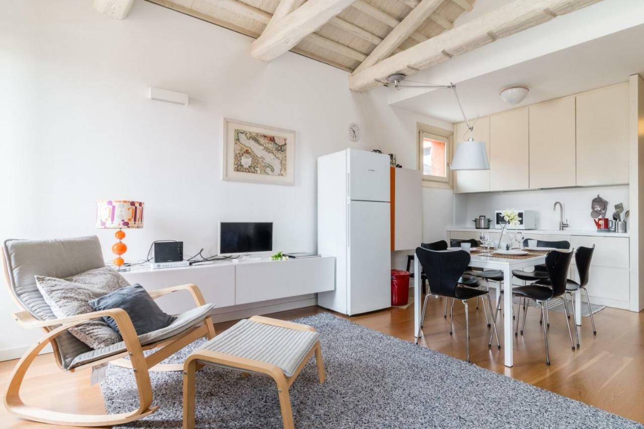 Carmini Canal View And Balcony With Lift Venice Luaran gambar