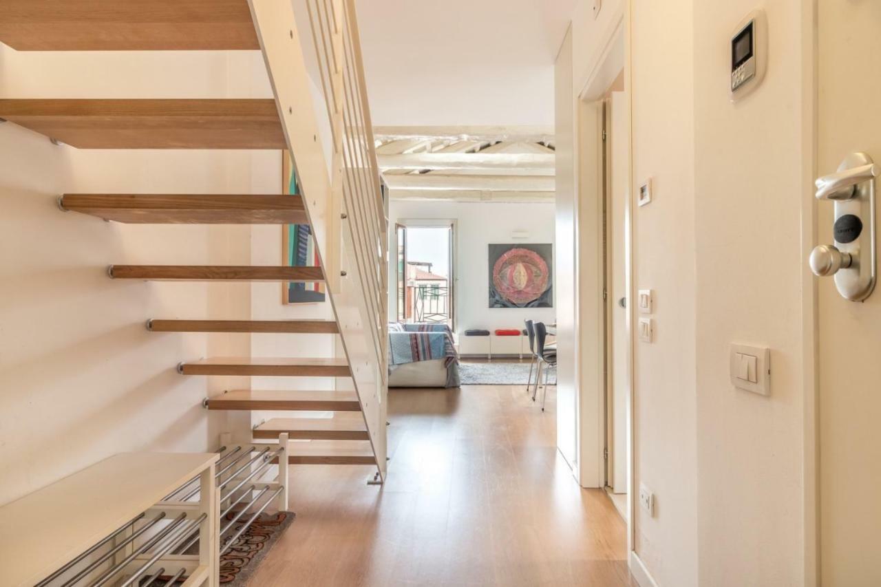 Carmini Canal View And Balcony With Lift Venice Luaran gambar