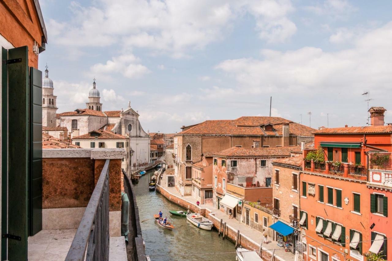 Carmini Canal View And Balcony With Lift Venice Luaran gambar