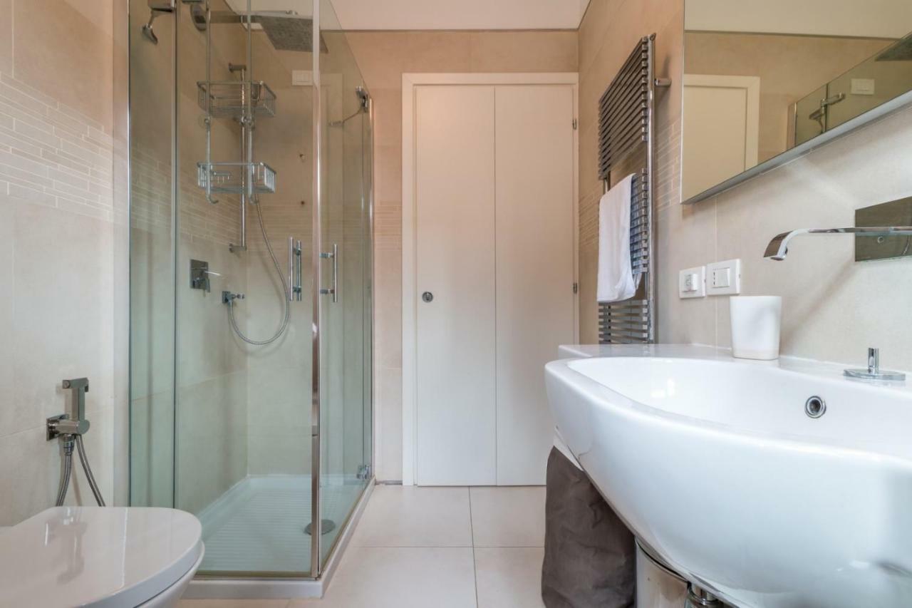 Carmini Canal View And Balcony With Lift Venice Luaran gambar