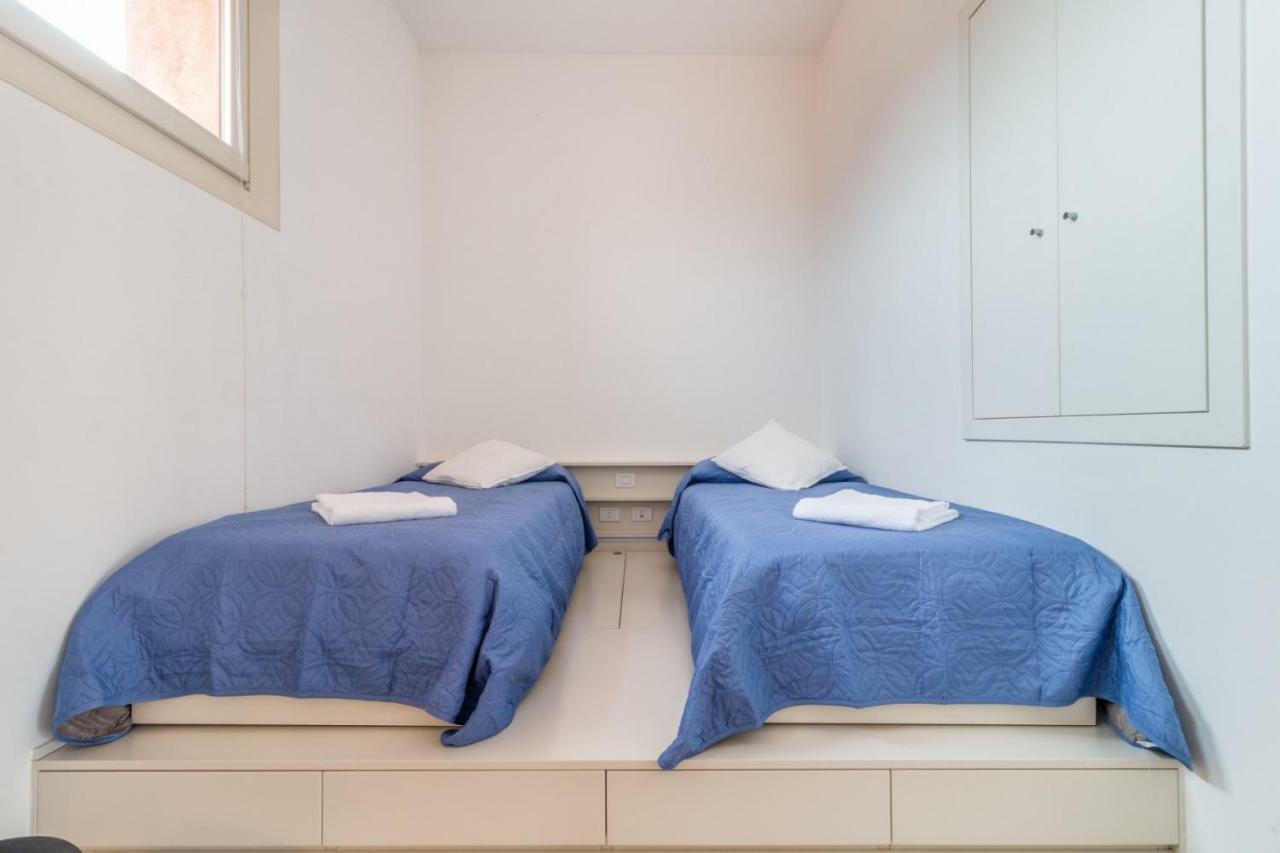 Carmini Canal View And Balcony With Lift Venice Luaran gambar