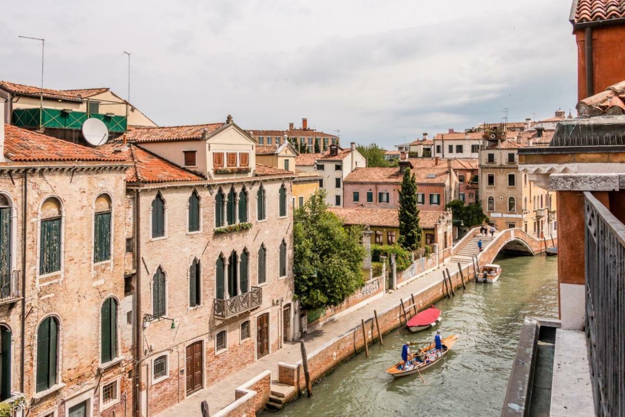 Carmini Canal View And Balcony With Lift Venice Luaran gambar